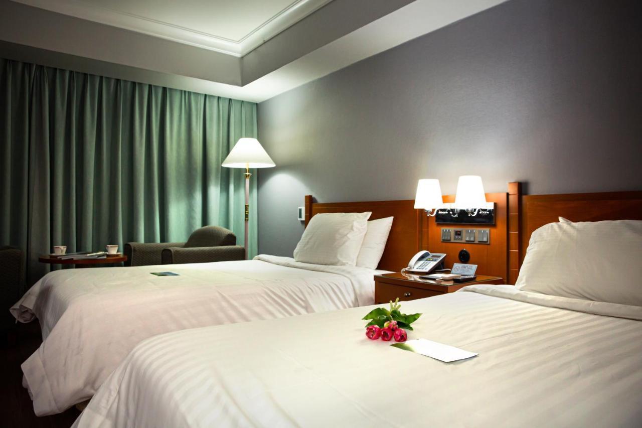 Hotel Paragon Пусан Экстерьер фото