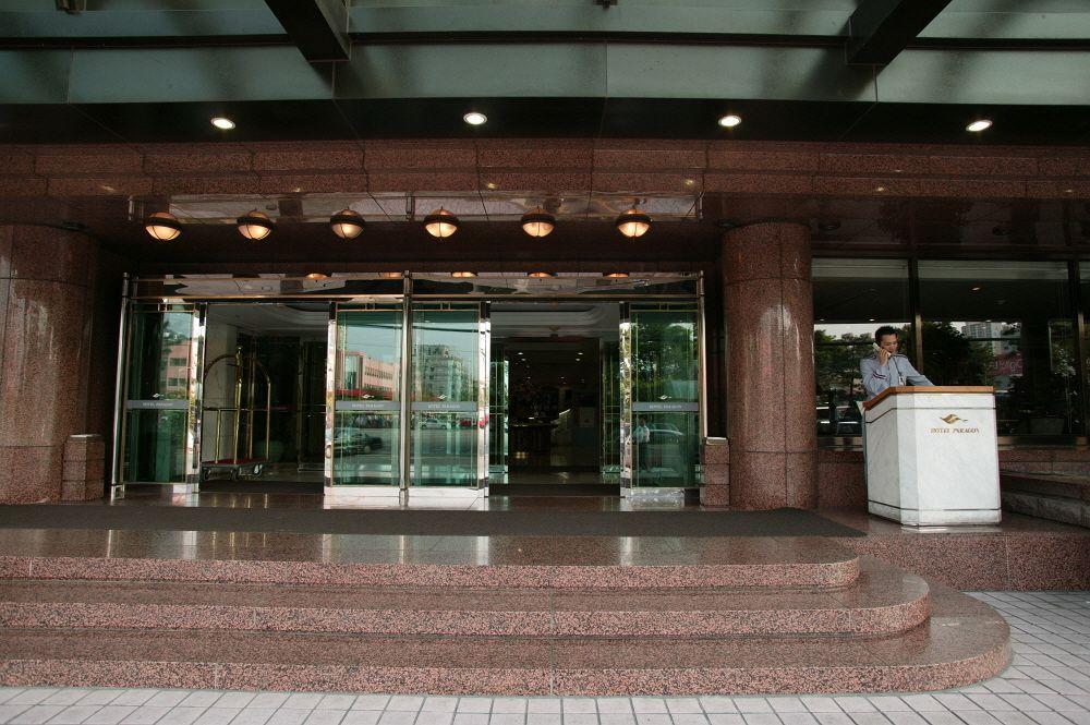 Hotel Paragon Пусан Экстерьер фото