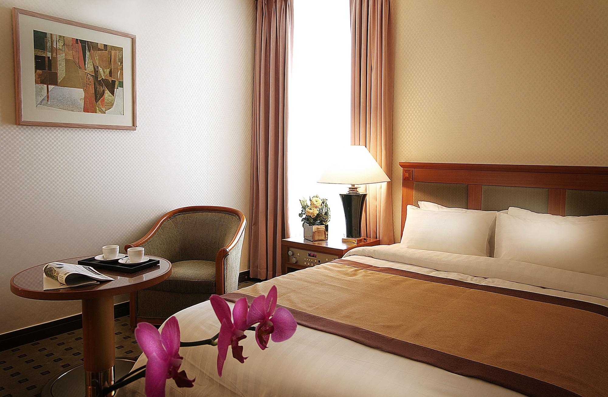Hotel Paragon Пусан Экстерьер фото