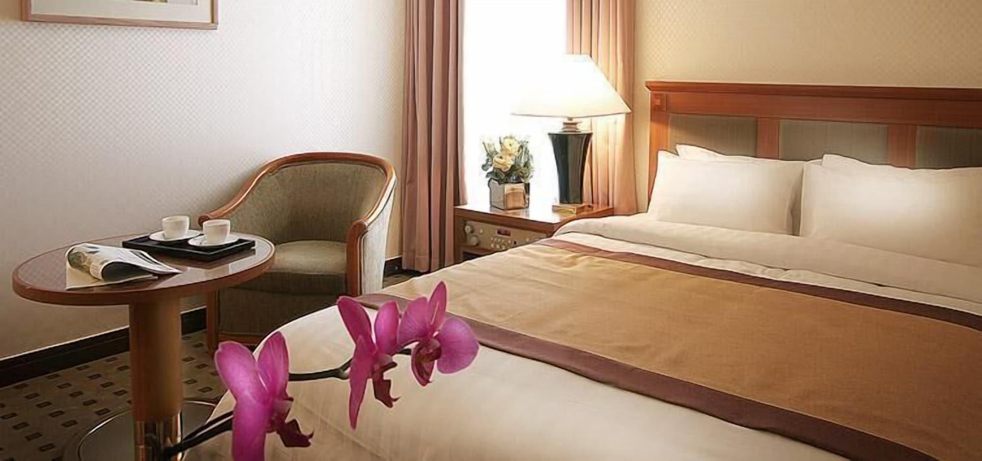 Hotel Paragon Пусан Экстерьер фото